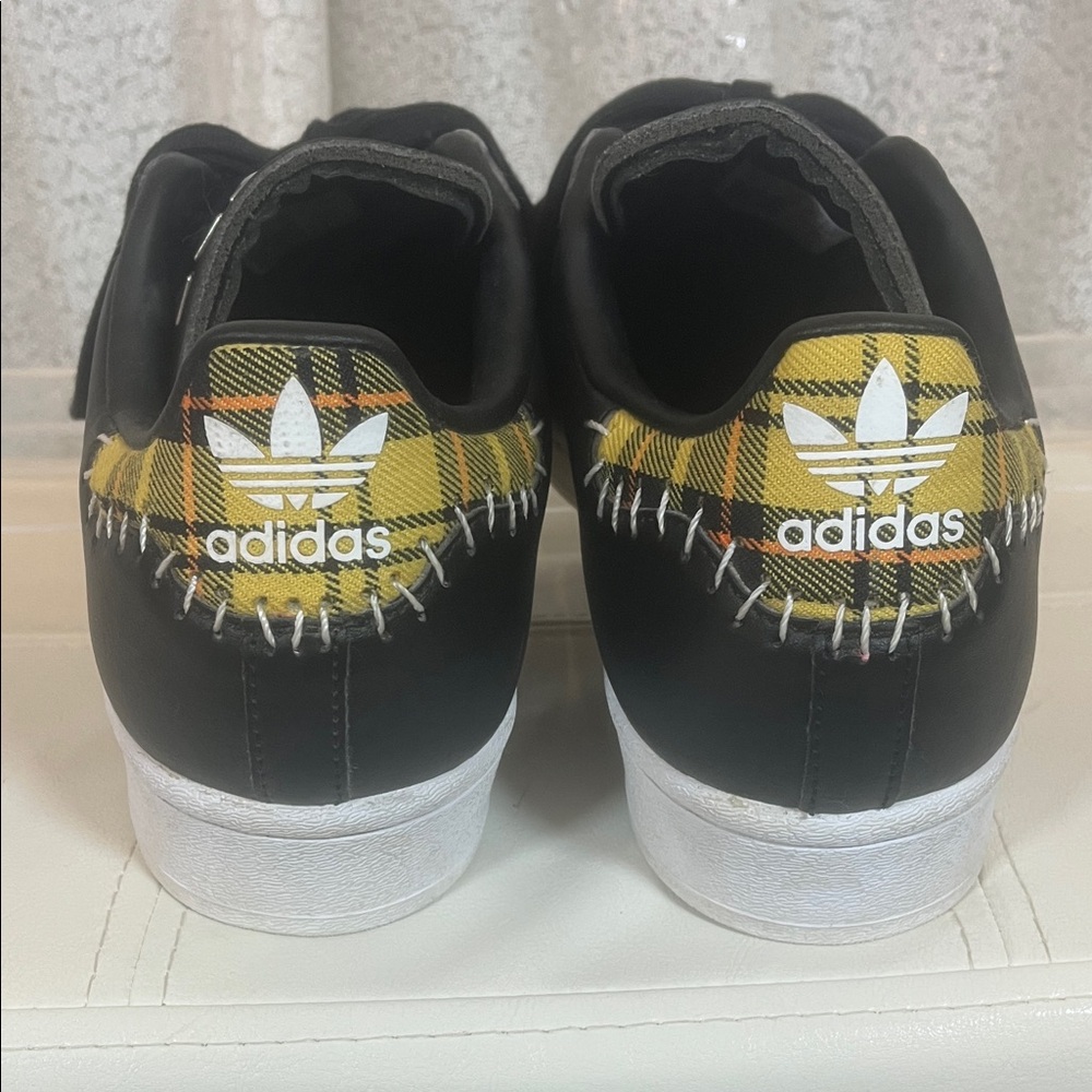 Adidas Superstar Juniors J Punk Sneaker - Picture 2 of 9